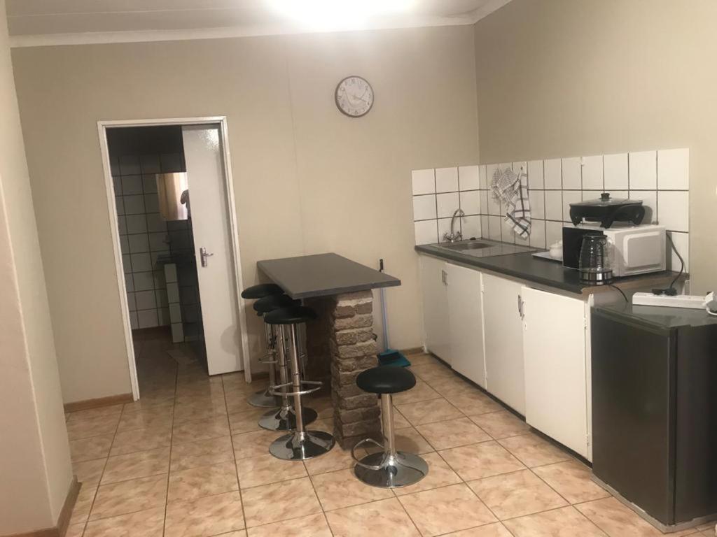 Urbanlife Keetmanshoop Accommodation Luaran gambar
