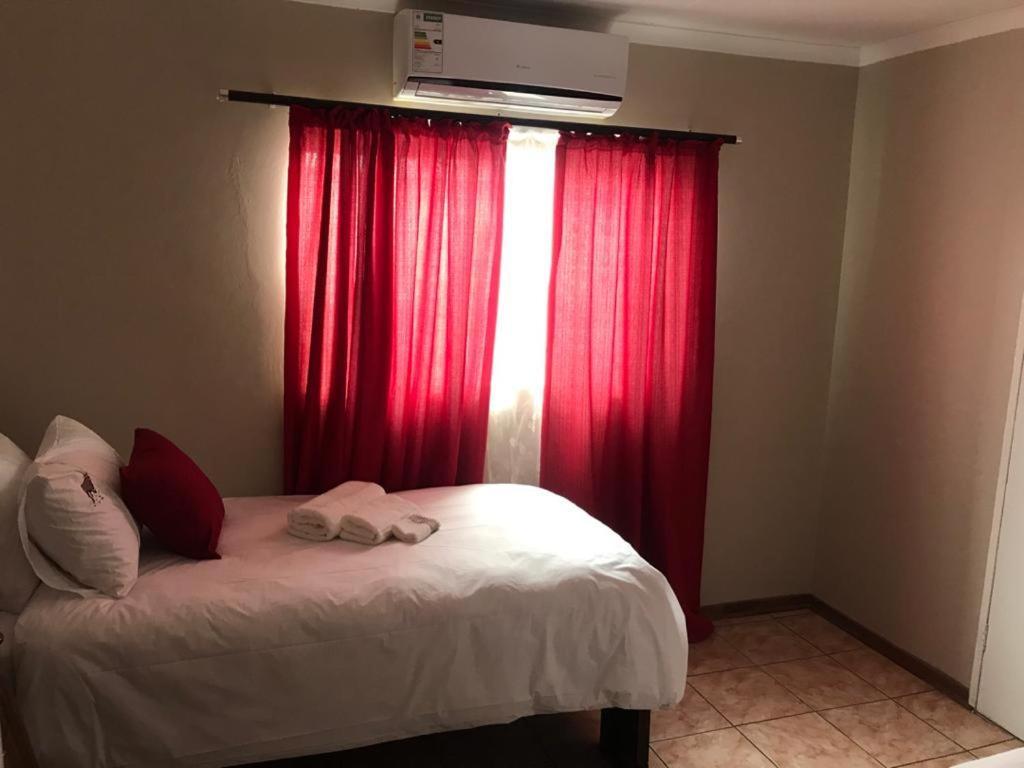 Urbanlife Keetmanshoop Accommodation Luaran gambar
